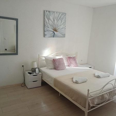 Cozy Rooms At Old City Gate ドゥブロブニク エクステリア 写真