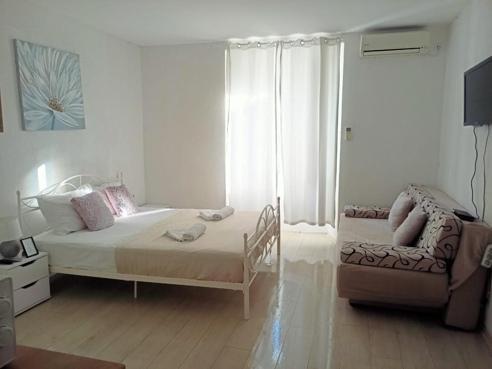 Cozy Rooms At Old City Gate ドゥブロブニク エクステリア 写真